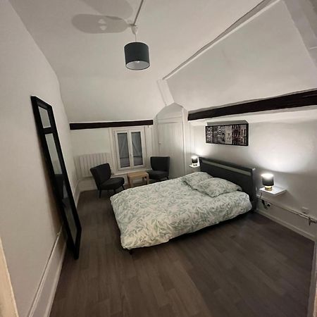 Appartement + Parking Prive Sainte-Savine Eksteriør bilde